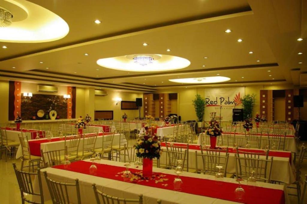The Red Palm Suites And Restaurant Butuan City Exterior photo
